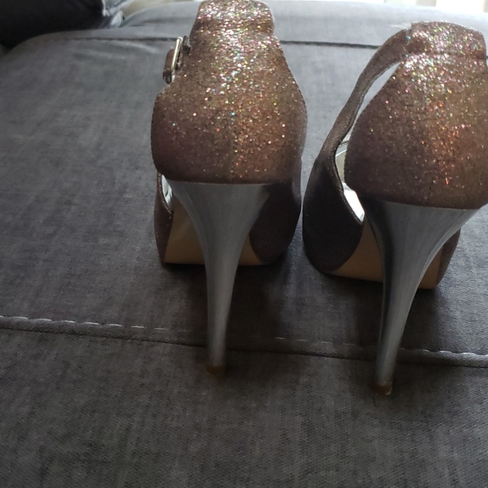 Shoes - Picture 3 of 3